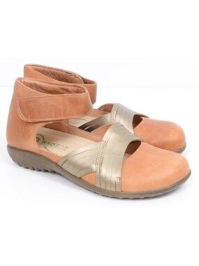 NEW Naot Latte Tenei Leather Hook & Loop Ankle Strap Flats Women's 8.5 / 39